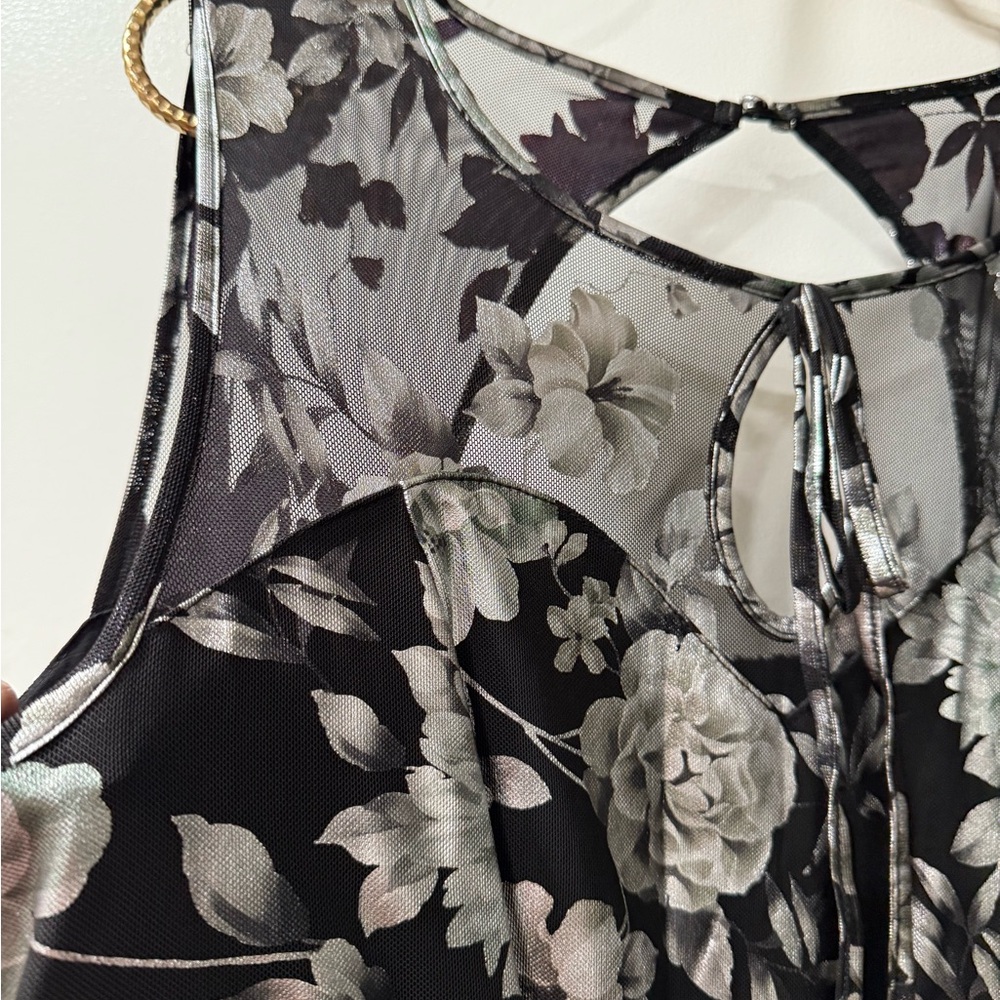 Retro Chic by Torrid Black and Silver Floral Dress